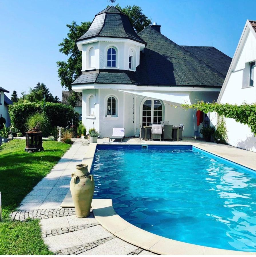 B Our Guest At New Flat Nearby Dresden !!!Pool!!! Apartment Frauendorf  Bagian luar foto
